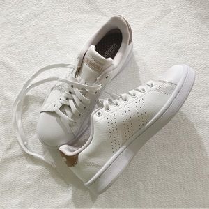 Adidas Women’s Sneaker Size 6.5